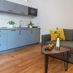 Apartment Provenir Kwiatowa 5 *