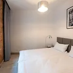 Provenir Kwiatowa 5 * Познань