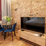 Provenir Kwiatowa 5 Познань