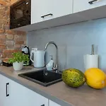 Apartment Provenir Kwiatowa 5 *