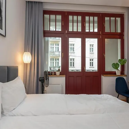Apartment Provenir Kwiatowa 5 *