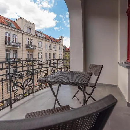 Apartment Provenir Kwiatowa 5 *