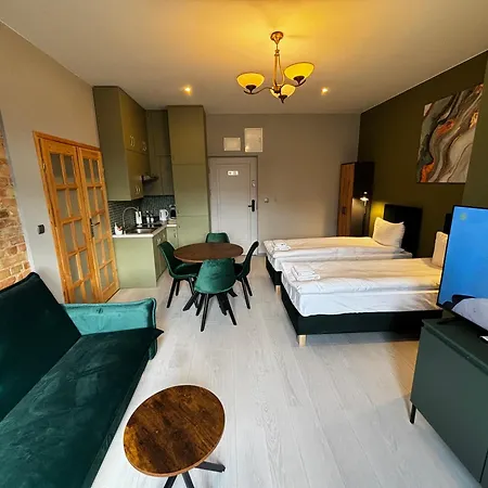 Provenir Kwiatowa 5 * Познань