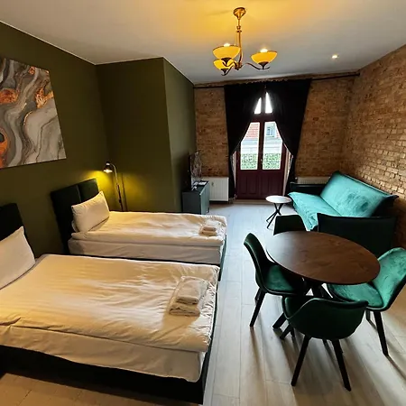 Provenir Kwiatowa 5 Posen