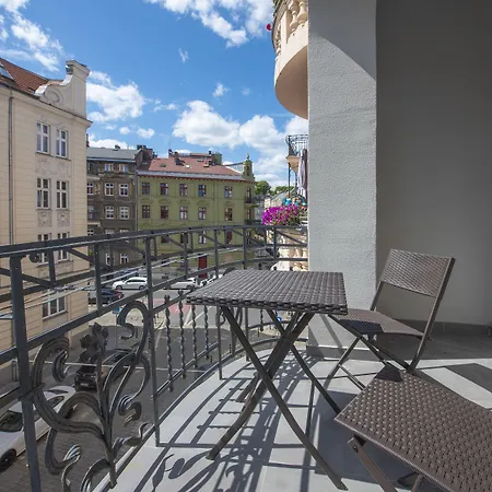 Апартаменти Provenir Kwiatowa 5 *