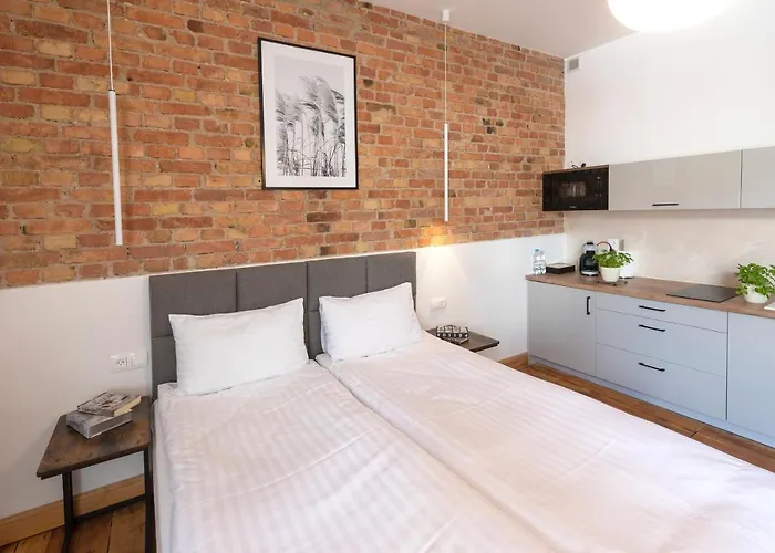 Apartment Provenir Kwiatowa 5 *