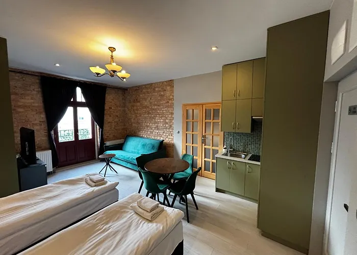 Apartment Provenir Kwiatowa 5 *