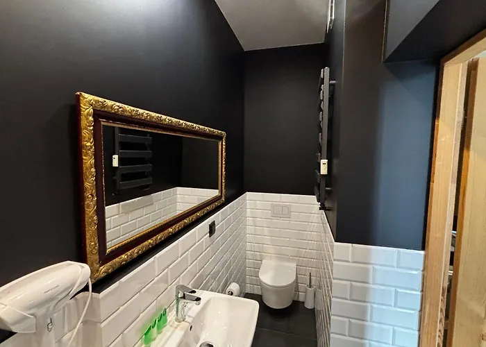 Apartment Provenir Kwiatowa 5 *